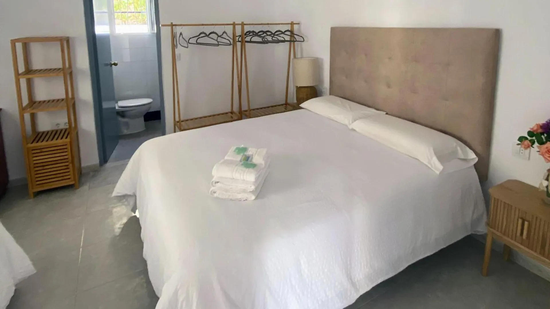 Hostal Avenida Chipiona Guest house